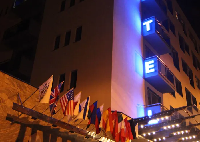 Marttel Hotell 3*